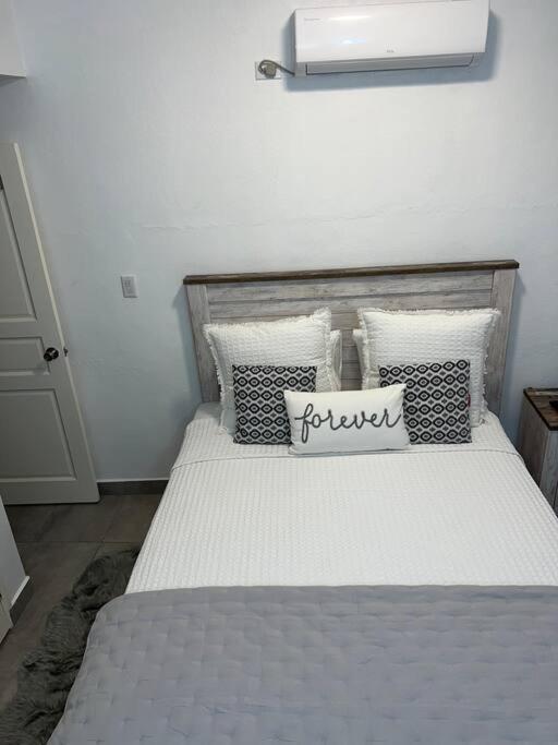 Little Cole Bay Appartement Koolbaai Buitenkant foto